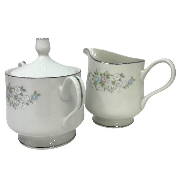 Carlion Fine China Creamer And Sugar Bowl with Lid Set Corsage #481 Japan Floral - Picture 3 of 14